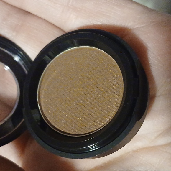 Cao professional eye makeup single shadow base color MYSTIC - Picture 3 of 9